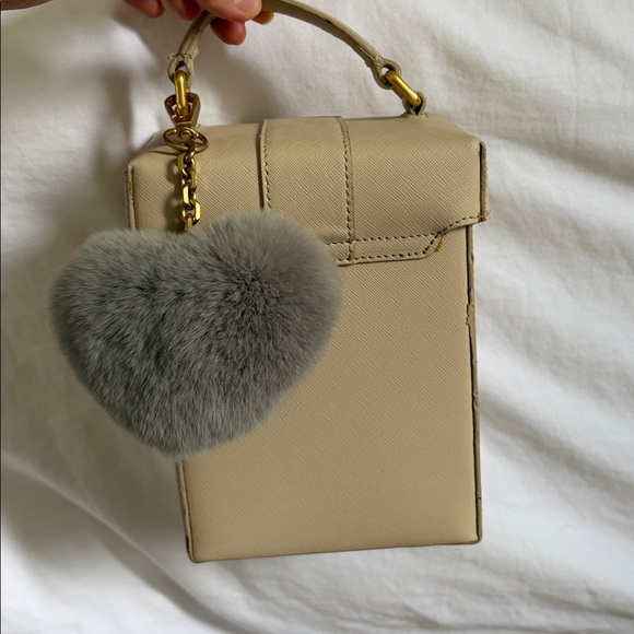 Saint Scott Box Bag Cream with Gold Accents - Picture 4 of 9